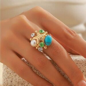 ⭐️⭐️⭐️BOGOHO ⭐️⭐️⭐️Gold Starfish Ring with Turquoise and Green Accents